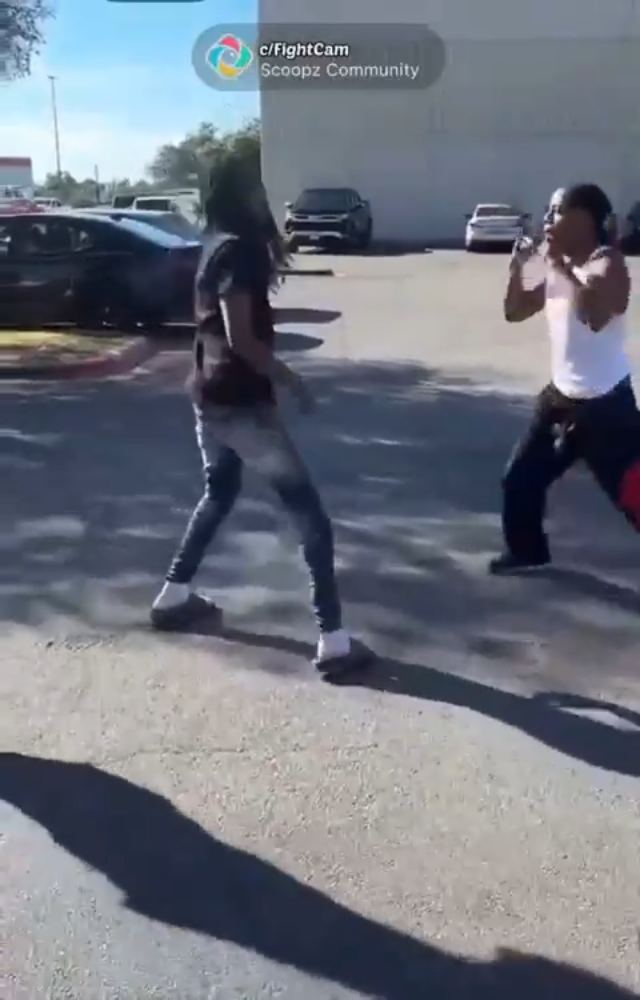 those was some of the softest punches i ever heard😂😂😂